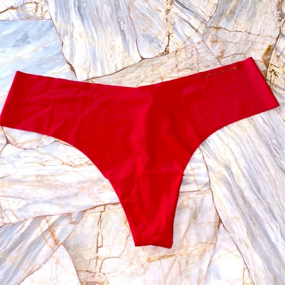 Large Victoria Secret Red Sexy Illusions‎ No Show Seamless Panty Thong